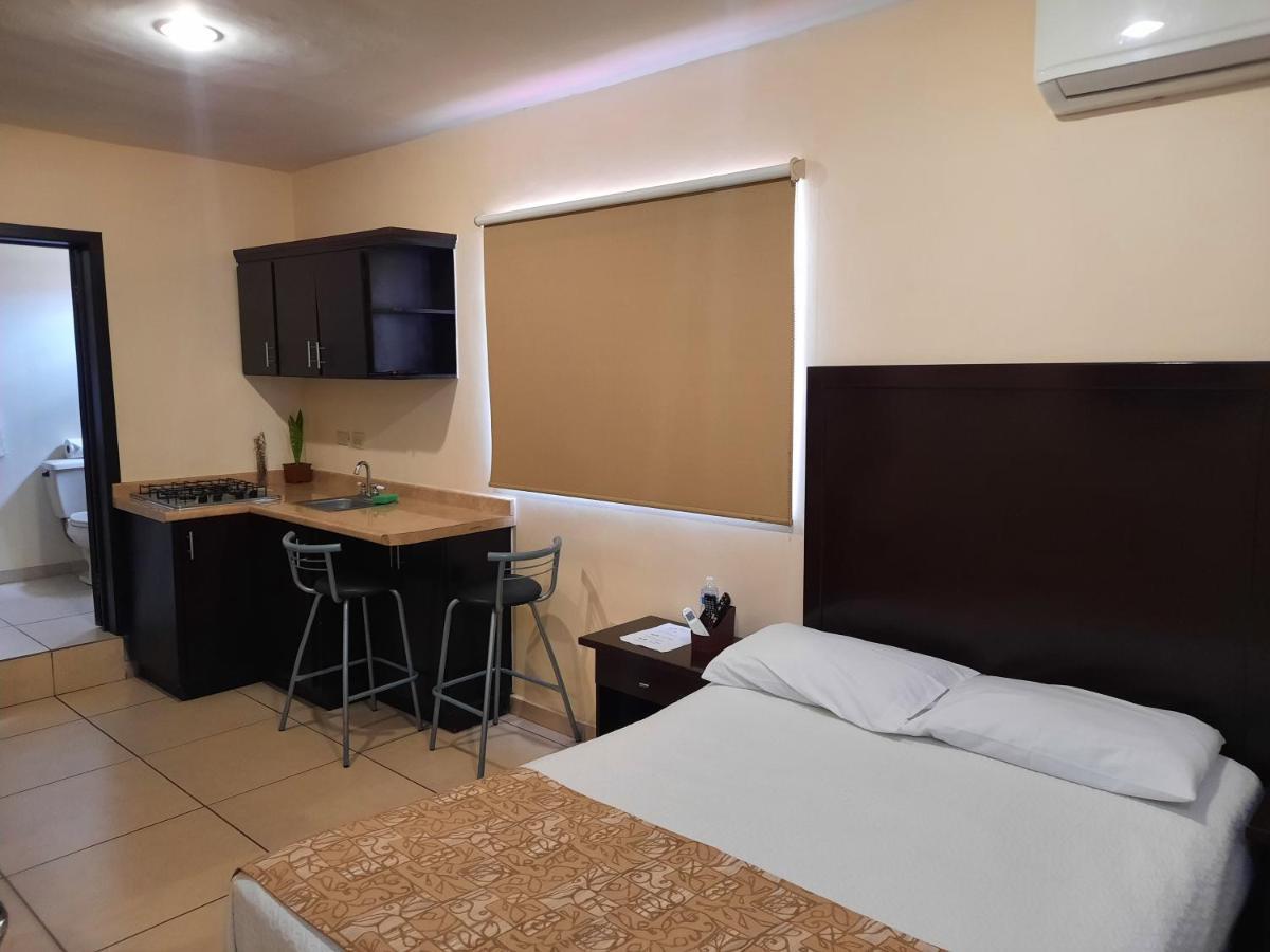Hgen Rooms & Suites Los Mochis Exteriör bild