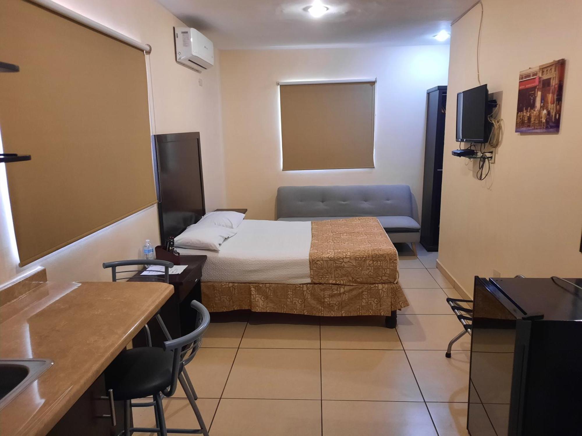 Hgen Rooms & Suites Los Mochis Exteriör bild