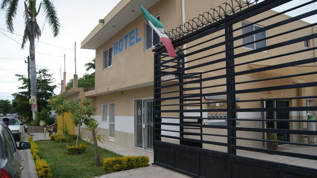 Hgen Rooms & Suites Los Mochis Exteriör bild