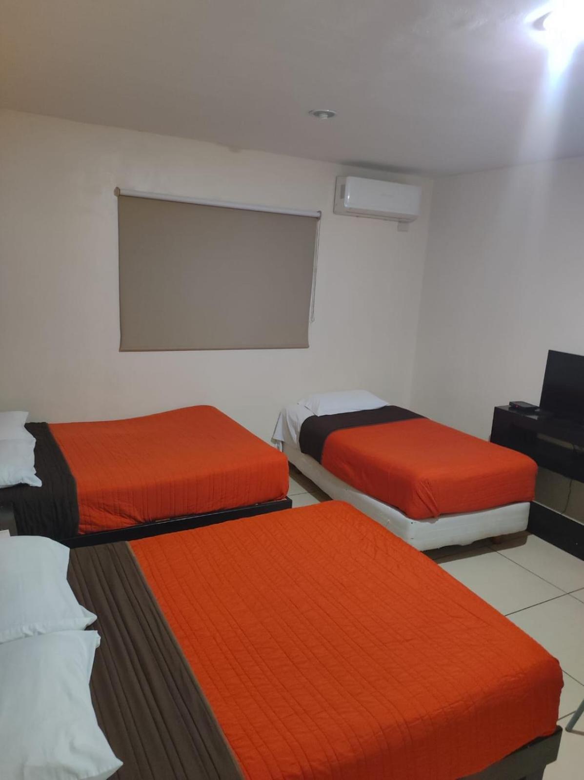 Hgen Rooms & Suites Los Mochis Exteriör bild