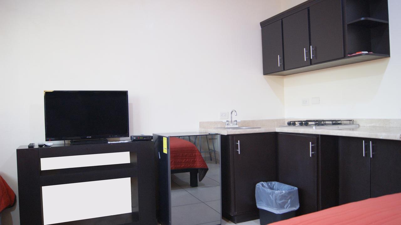 Hgen Rooms & Suites Los Mochis Exteriör bild